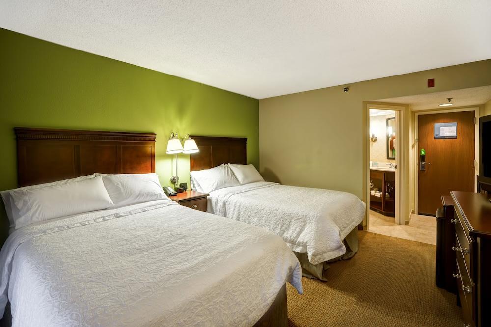 Hampton Inn Morgantown Bagian luar foto