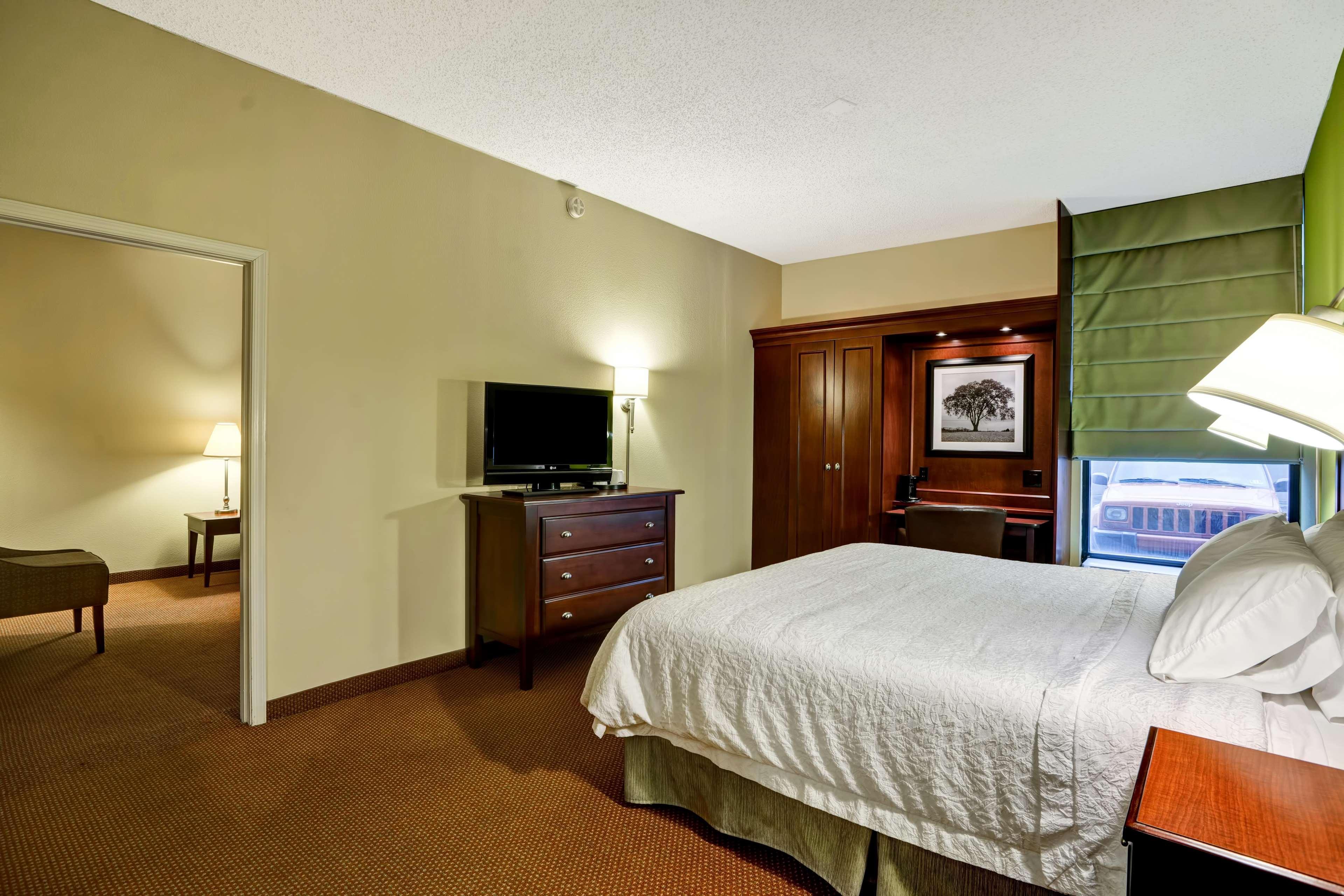 Hampton Inn Morgantown Bagian luar foto