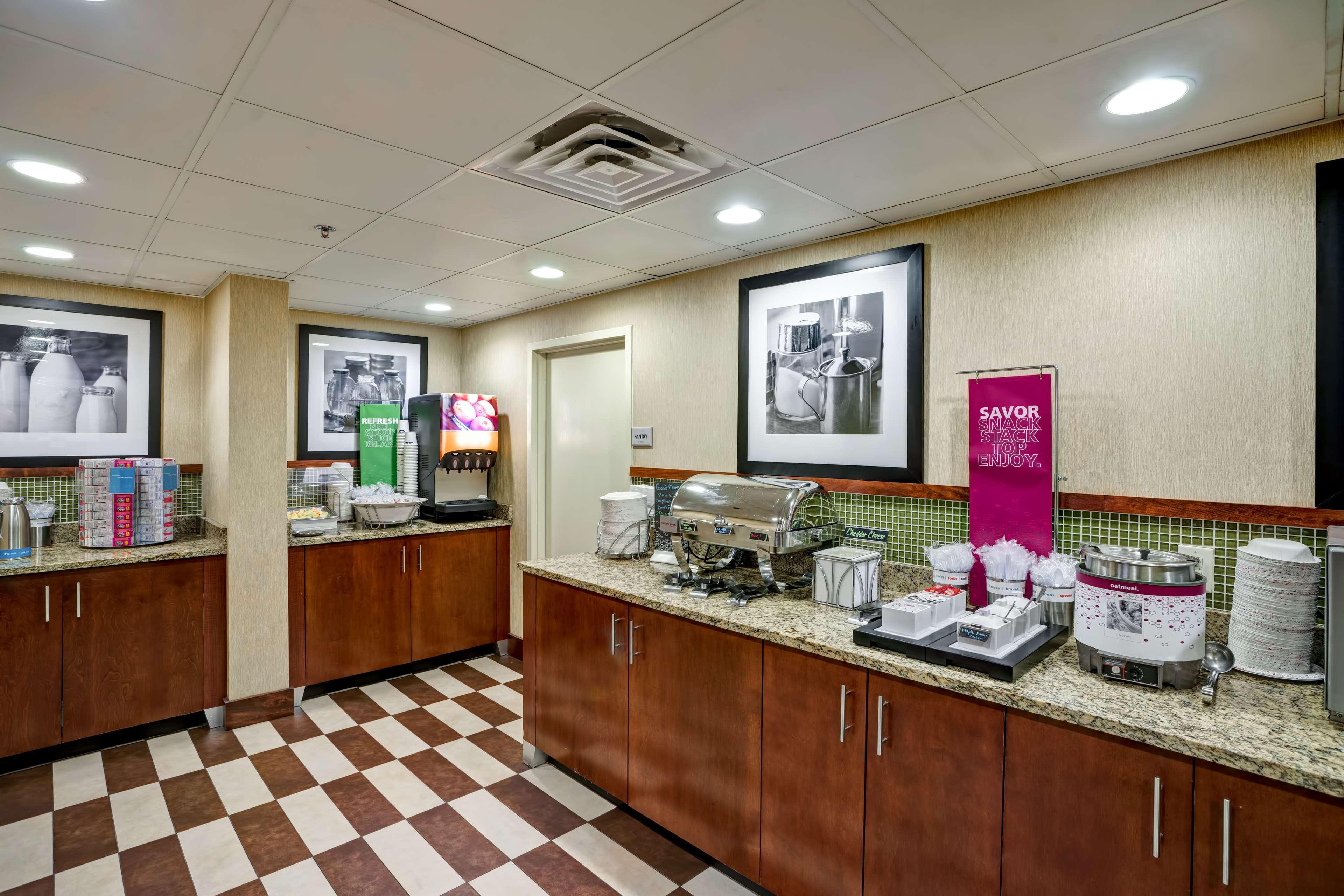 Hampton Inn Morgantown Bagian luar foto